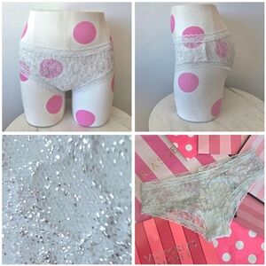 Victoria's Secret VTG White Lace Shimmer Silver Glitter Cheeky Panty NWT Y2K